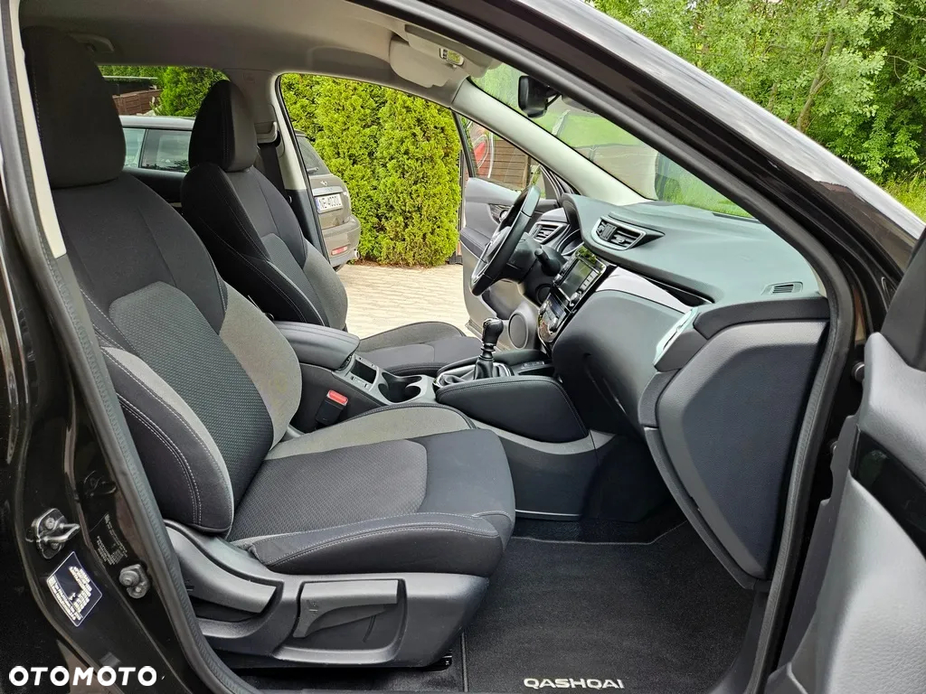 Nissan Qashqai 1.3 DIG-T N-Connecta - 12