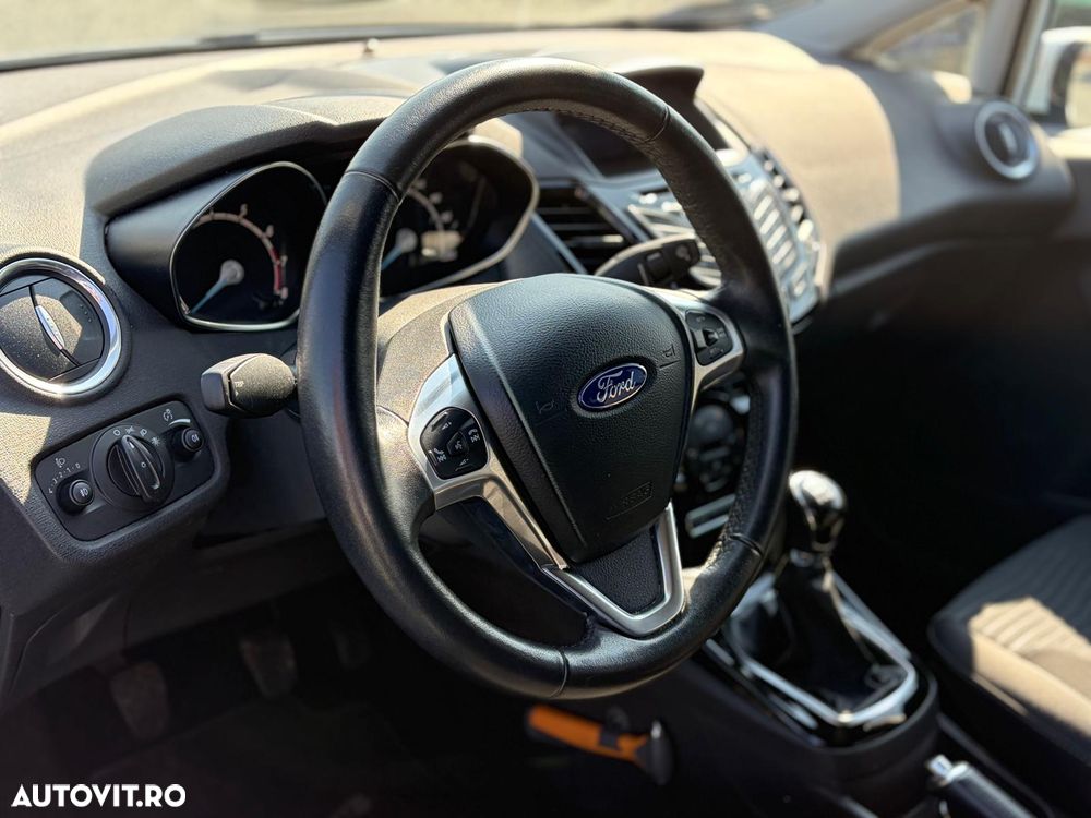 Ford Fiesta - 7