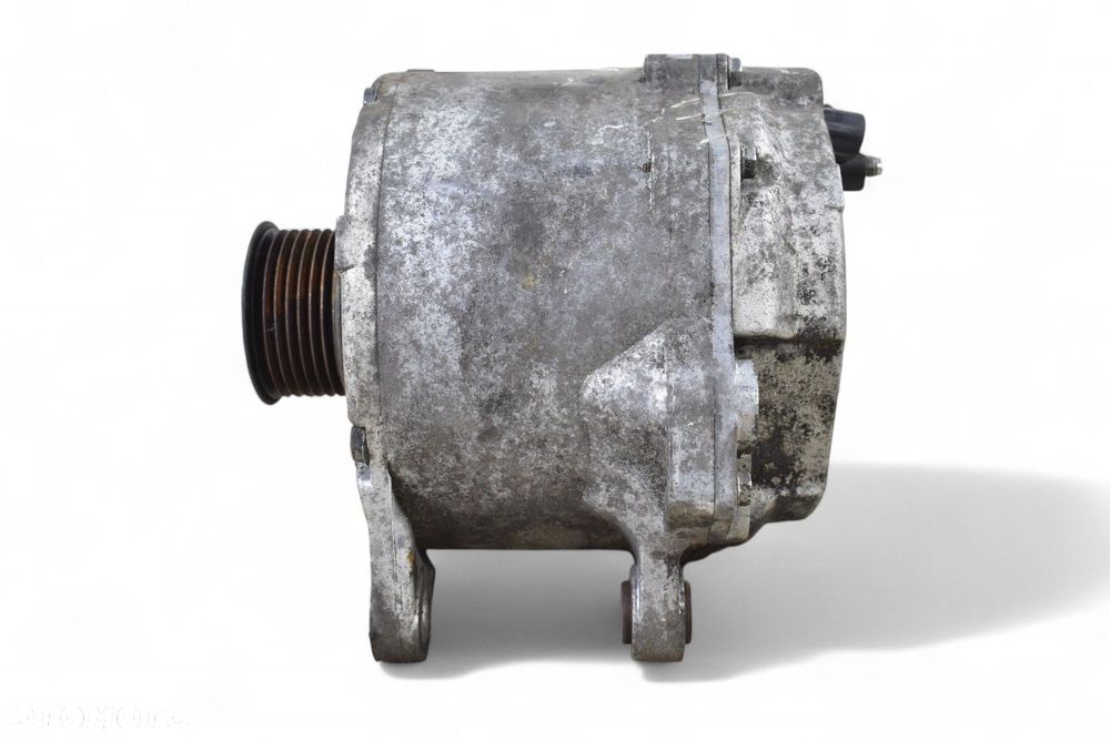 Alternator AUDI A8 D3 3.7 4.2 077903015Q - 3