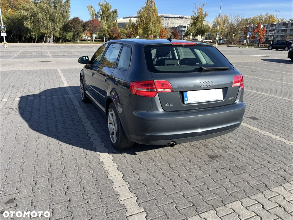 Audi A3 Sportback - 6