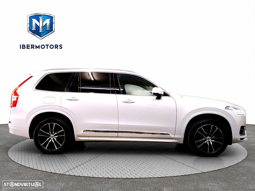 Volvo XC 90 - 9