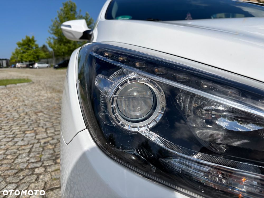 Hyundai i40 Kombi 2.0 Automatik Family+ - 4