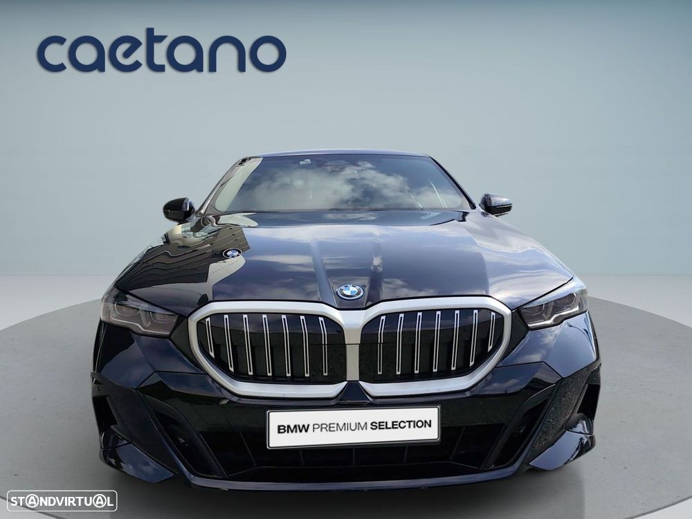 BMW 530 e Pack Desportivo M - 2