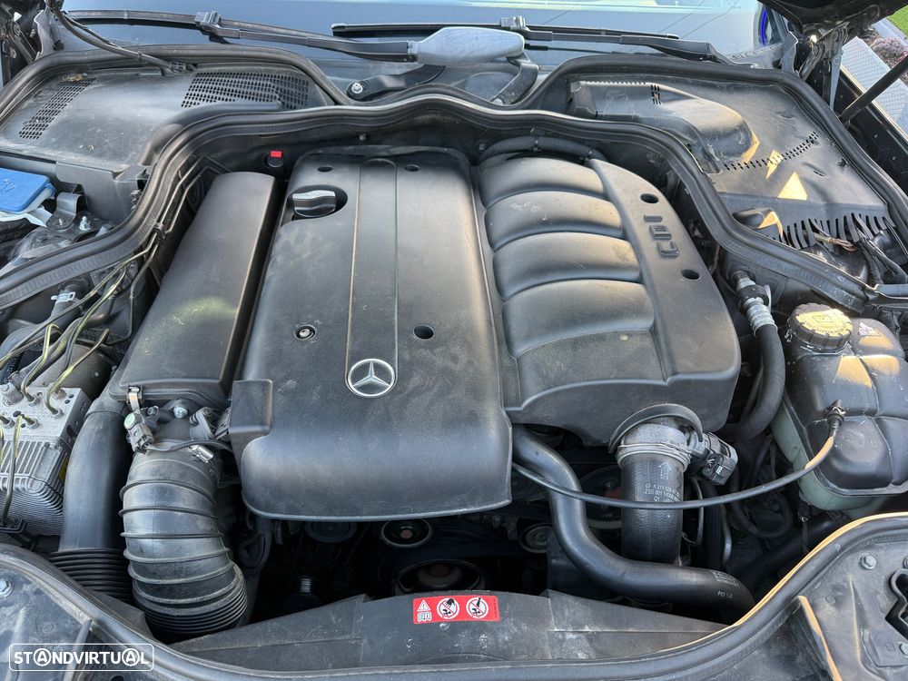 Mercedes-Benz E 220 CDI Avantgarde Aut. - 30