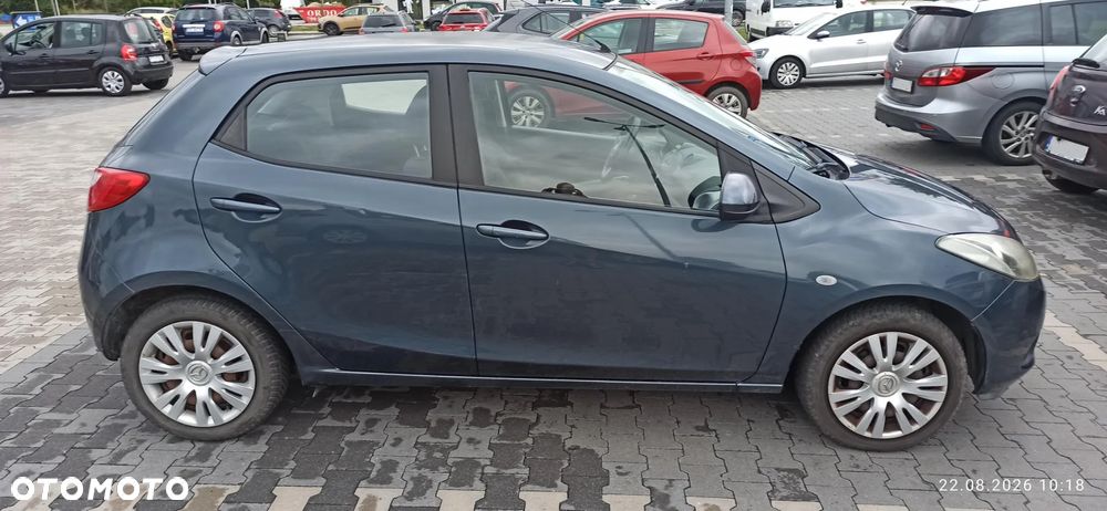 Mazda 2 - 8