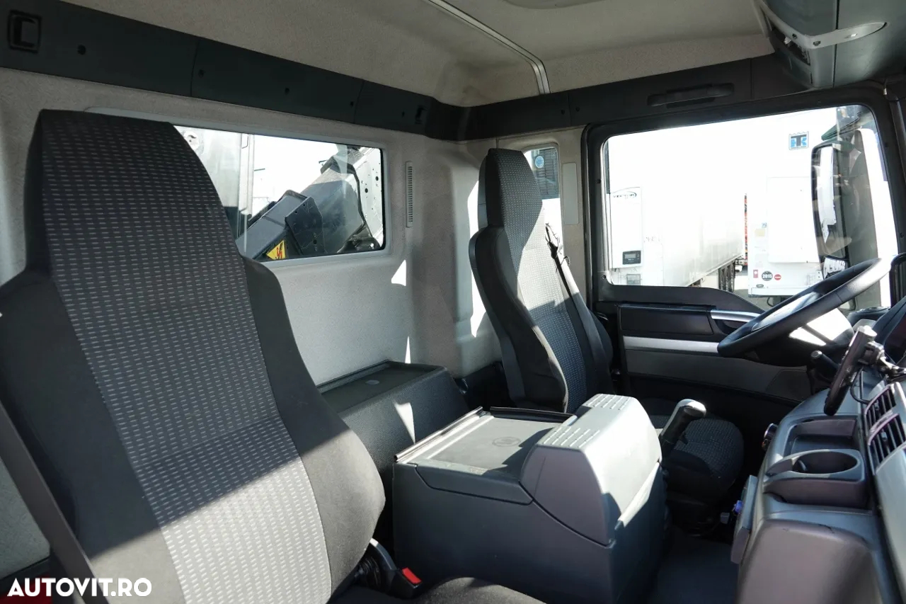 MAN TGS 18.400 / 4x4 / BASCULANTE - 4,7 M + HDS HIAB 111 inaltime: 7,4 m / MANUAL / PALET / RADIO CONTROL - 36