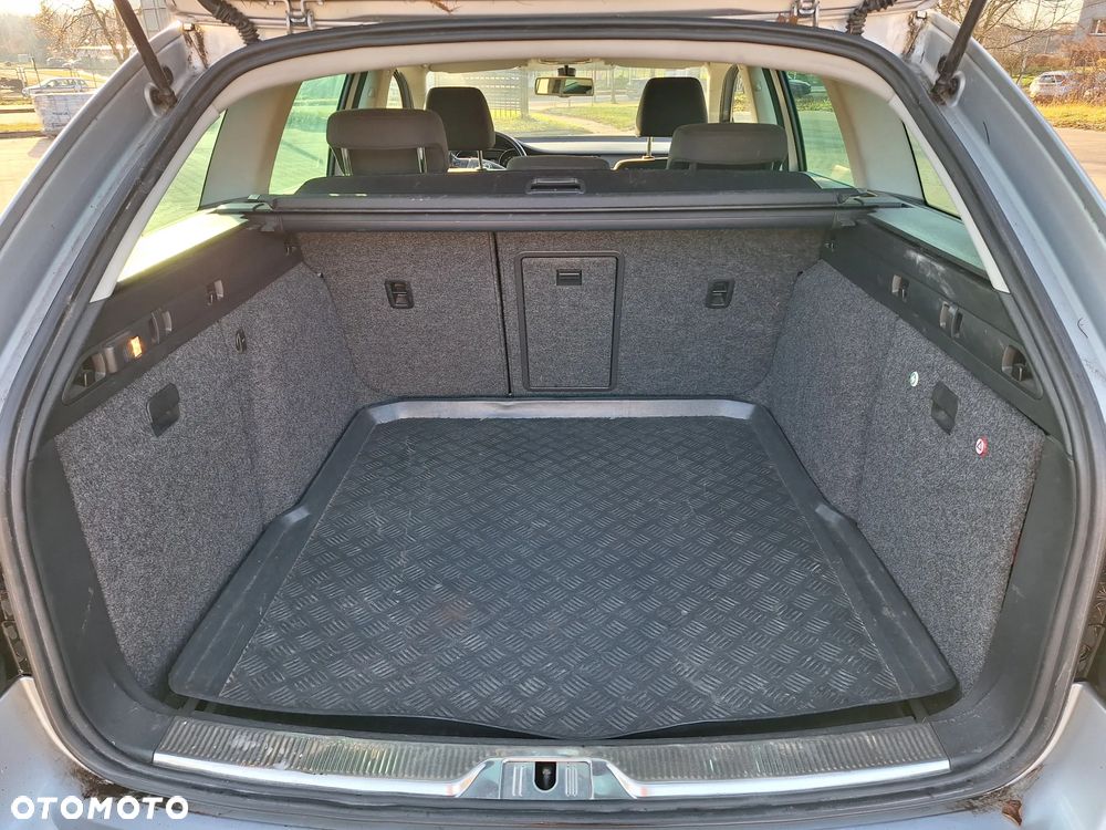 Skoda Superb 2.0 TDI Active - 6