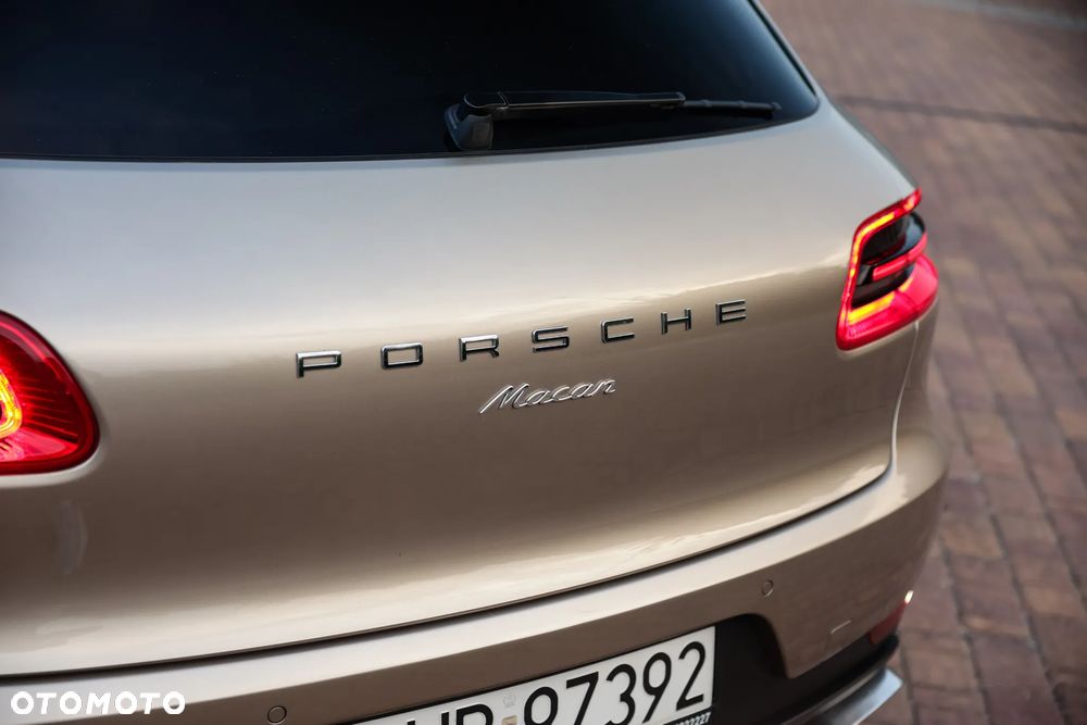 Porsche Macan - 40