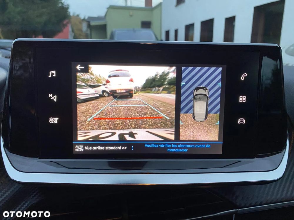 Peugeot 208 PureTech 100 Style - 12