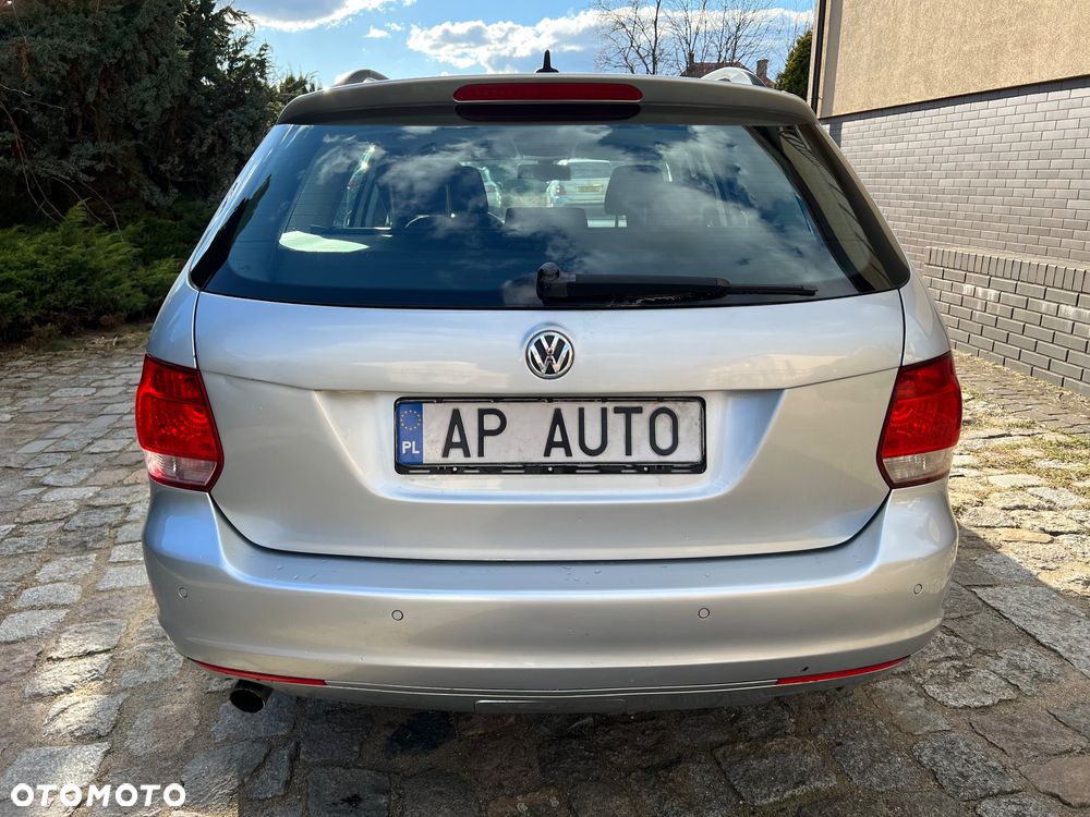 Volkswagen Golf 1.6 TDI DPF Highline - 4