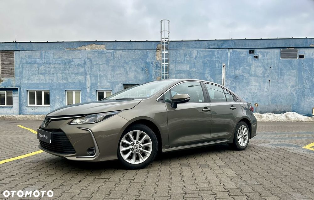 Toyota Corolla - 12