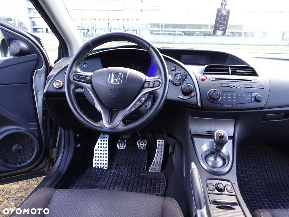 Honda Civic 1.8 Sport - 14