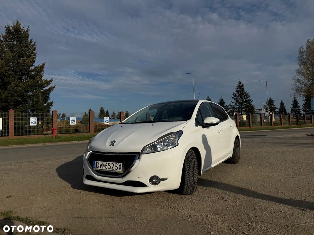 Peugeot 208 1.4 VTi Allure - 1
