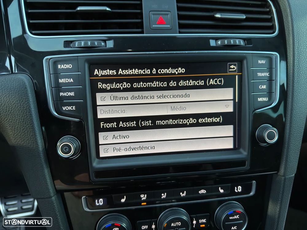 VW Golf R 4Motion BlueMotion DSG - 34