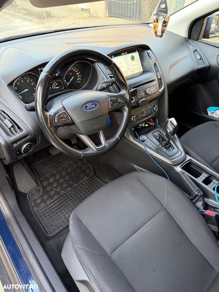 Ford Focus 1.0 EcoBoost Trend Edition - 11