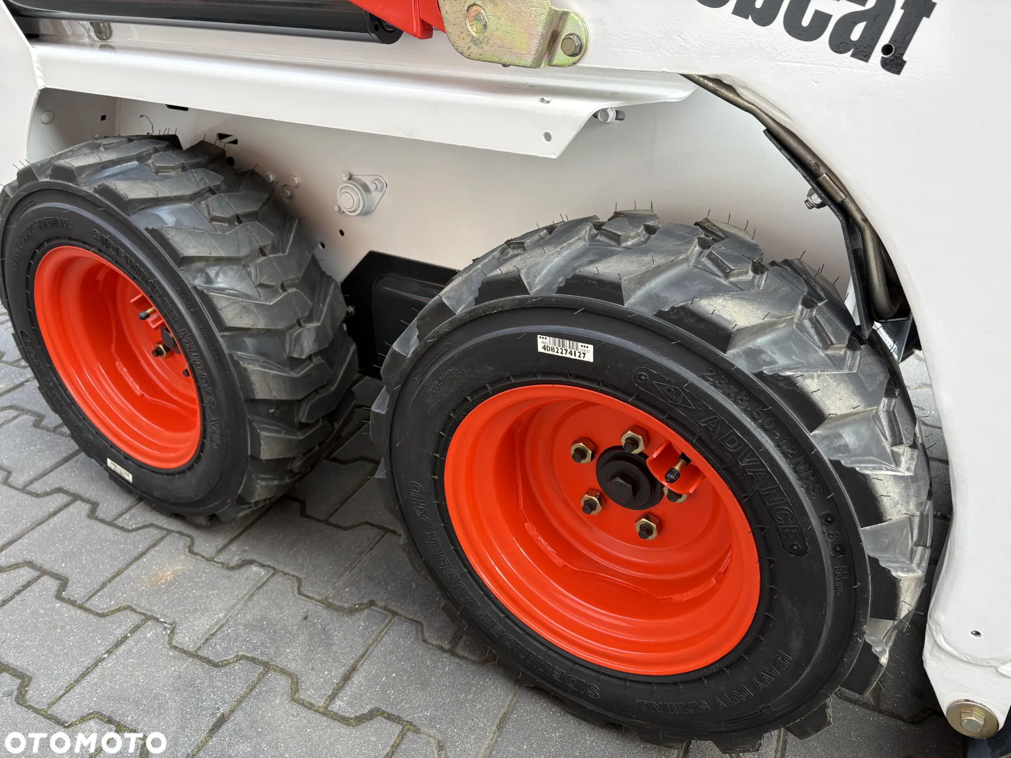 Bobcat S70 - 12