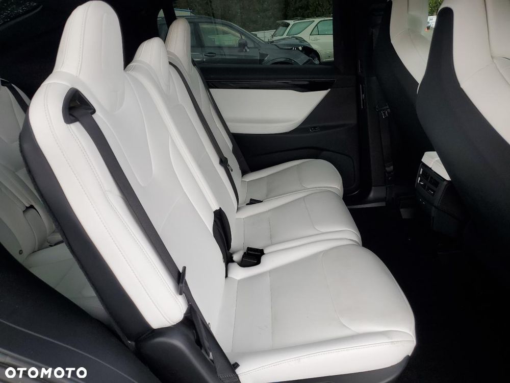 Tesla Model X Maximale Reichweite - 13