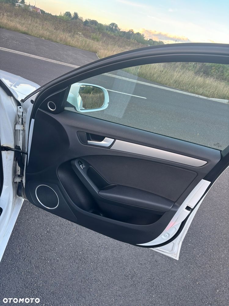 Audi A4 Avant - 13