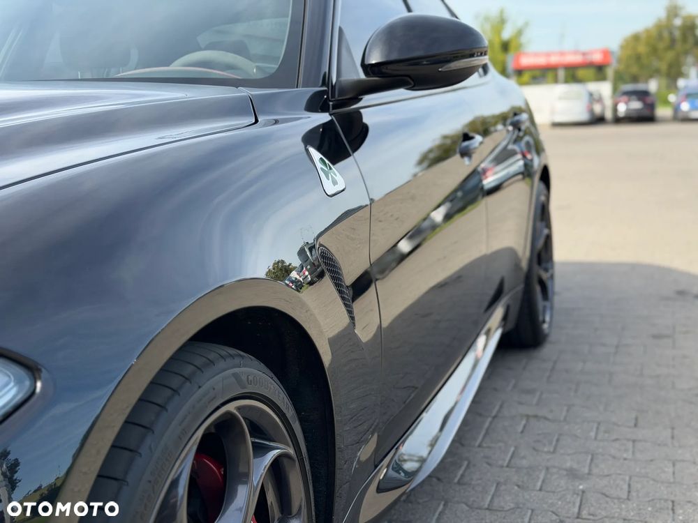 Alfa Romeo Giulia 2.9 V6 Bi-Turbo AT8 Quadrifoglio - 20