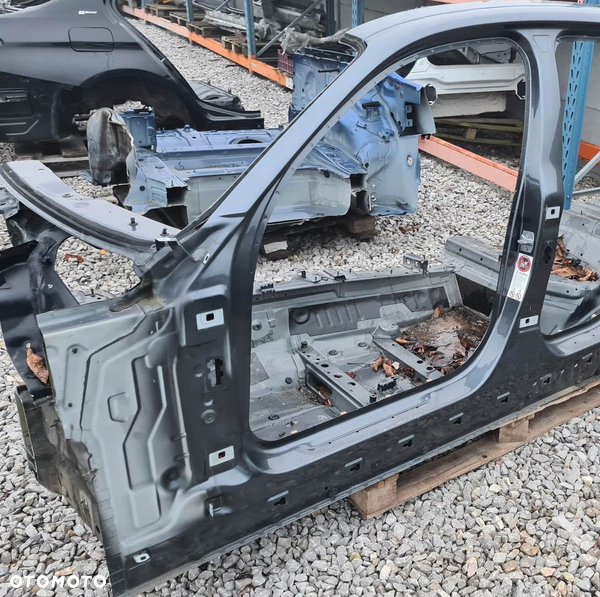 BMW F20 PRÓG LEWY SŁUPEK B39 MINERAL GRAU