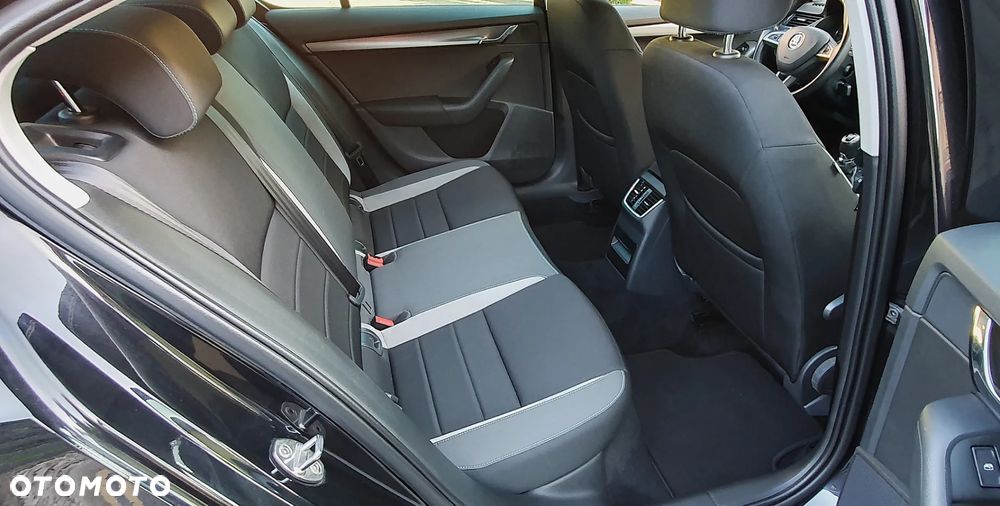 Skoda Octavia 2.0 TDI (Green tec) Joy - 30