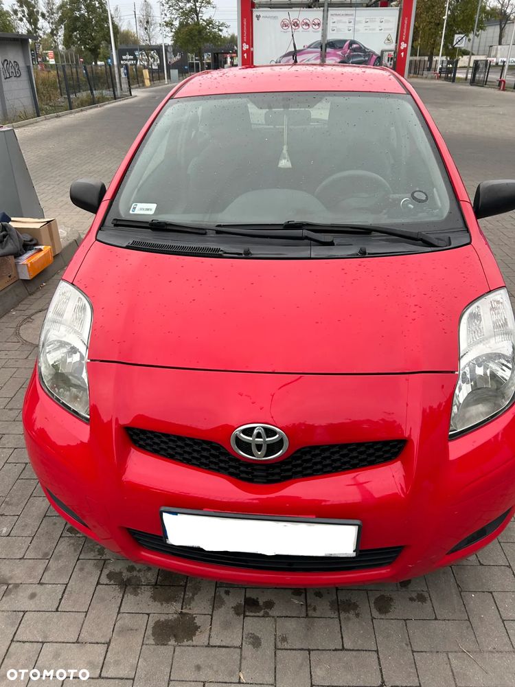 Toyota Yaris - 1