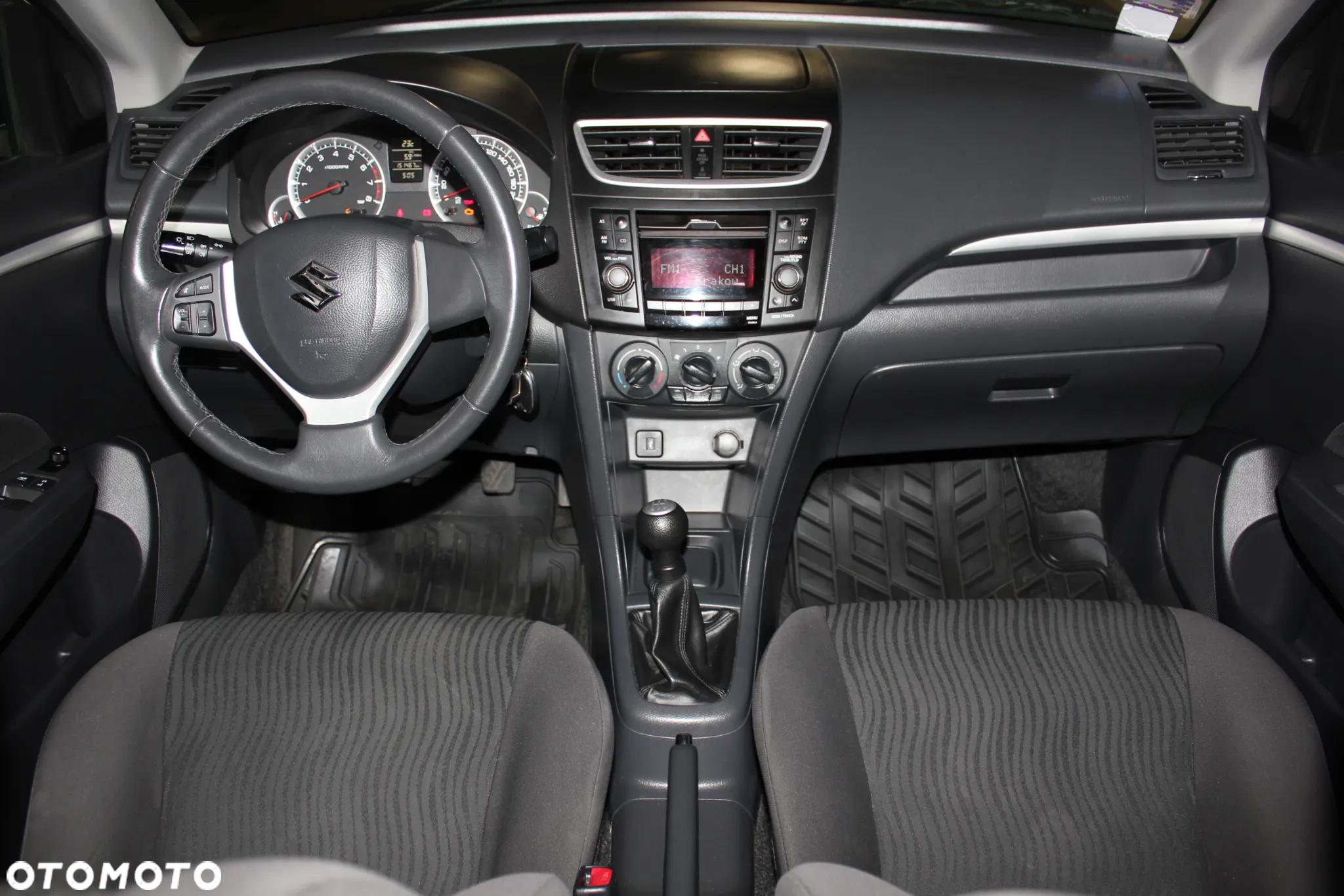 Suzuki Swift - 8