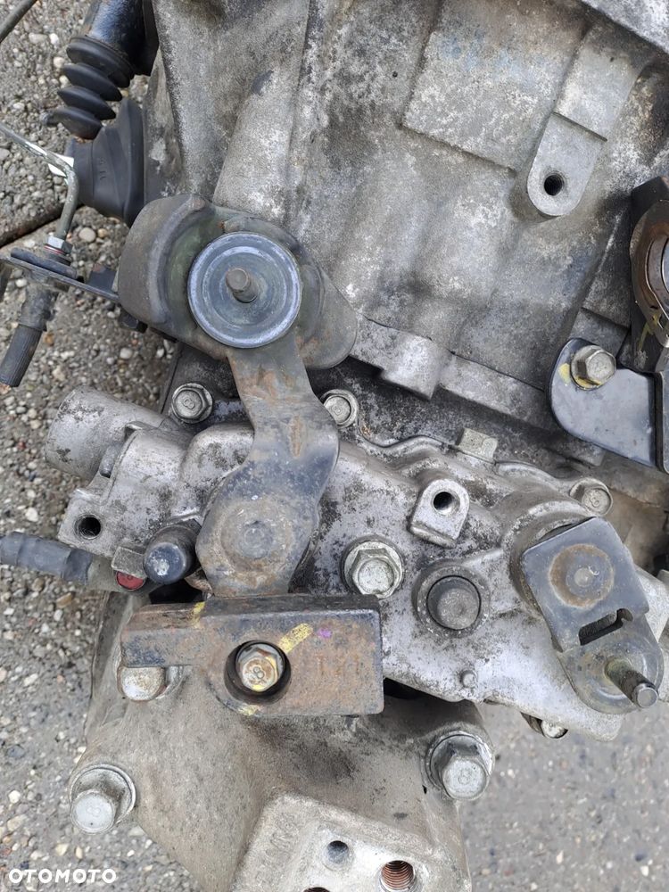 Kia Ceed Hyundai I30 1.4 16V G4FA skrzynia biegów z półośkami kod R81775 - 4