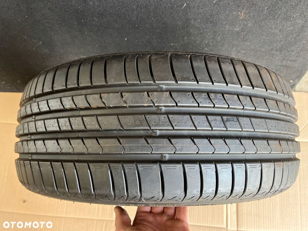 opona kumho ecsta hs51 215 45 r16 - 1