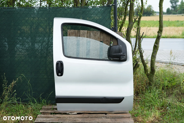 Drzwi przód przednie prawe Peugeot Bipper 612/A