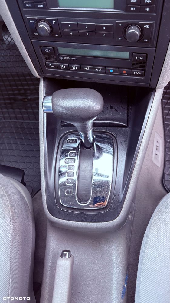 Volkswagen Golf 1.6 Automatik Edition - 20