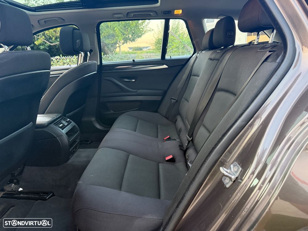 BMW 520 d Sport-Aut. - 15