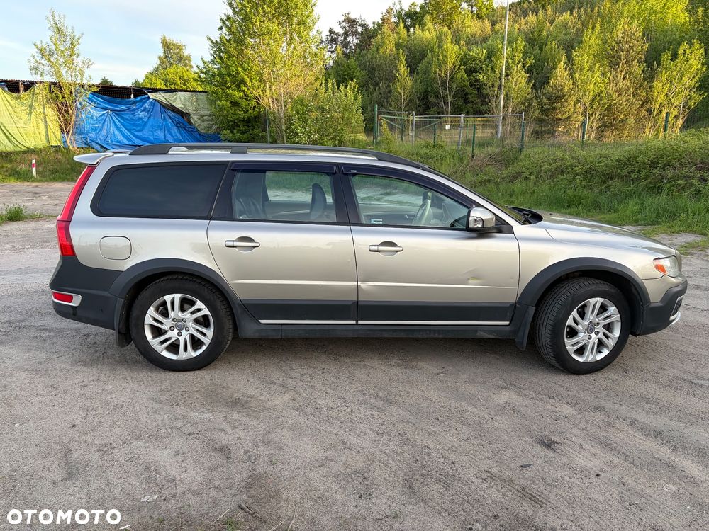 Volvo XC 70 3.2 AWD Momentum - 4