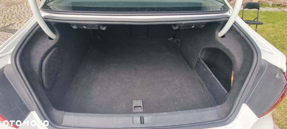 Volkswagen CC - 10