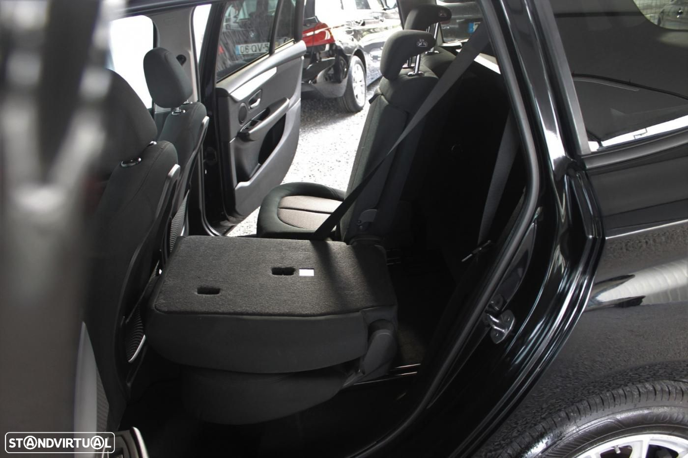 BMW 216 Gran Tourer d Advantage Auto - 18