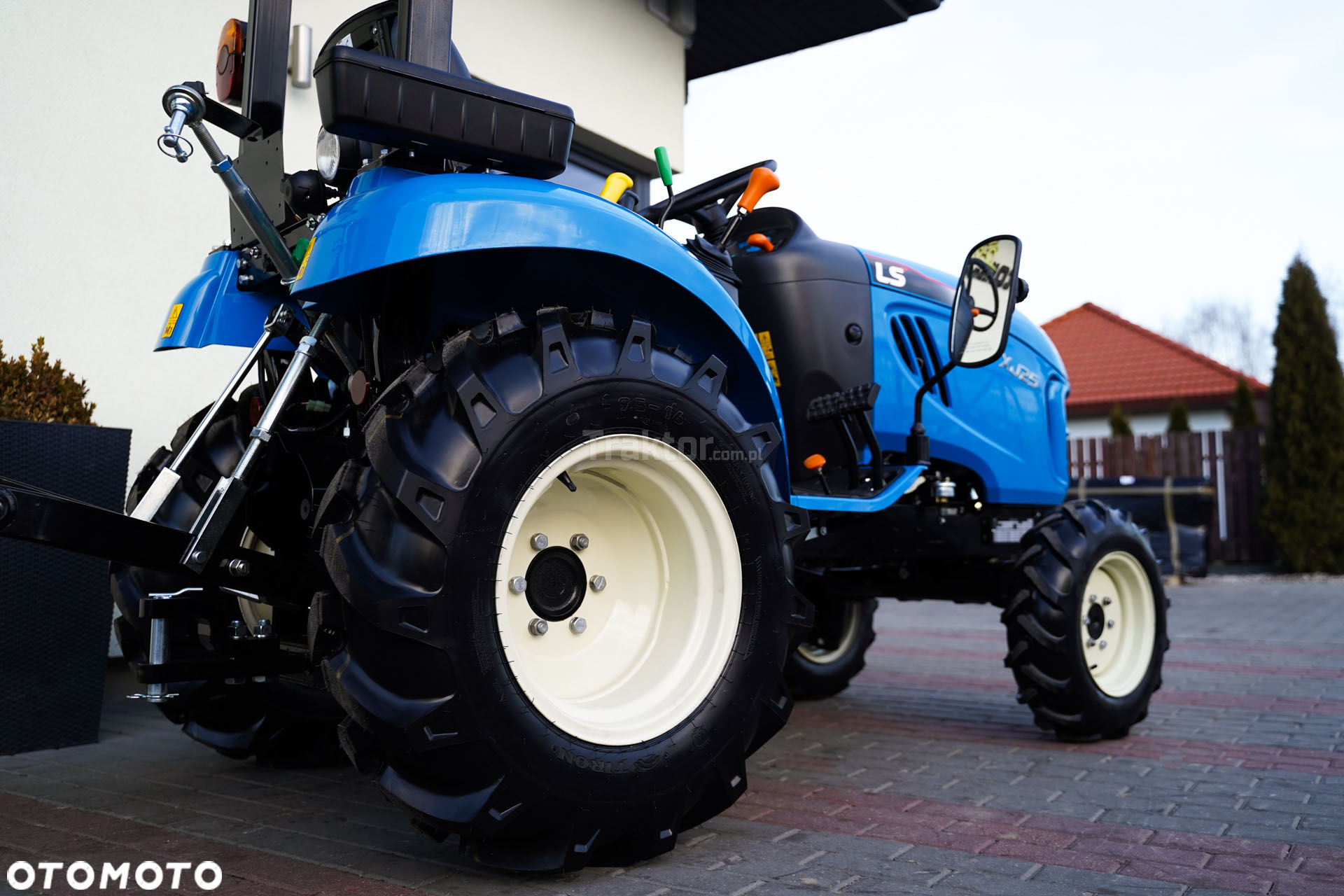 LS Traktor LS XJ25 MEC 4x4 24KM - 23