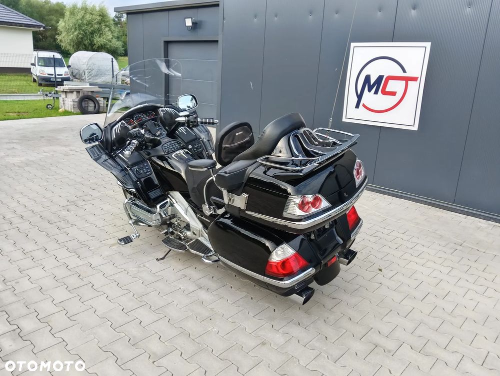 Honda GL - 8