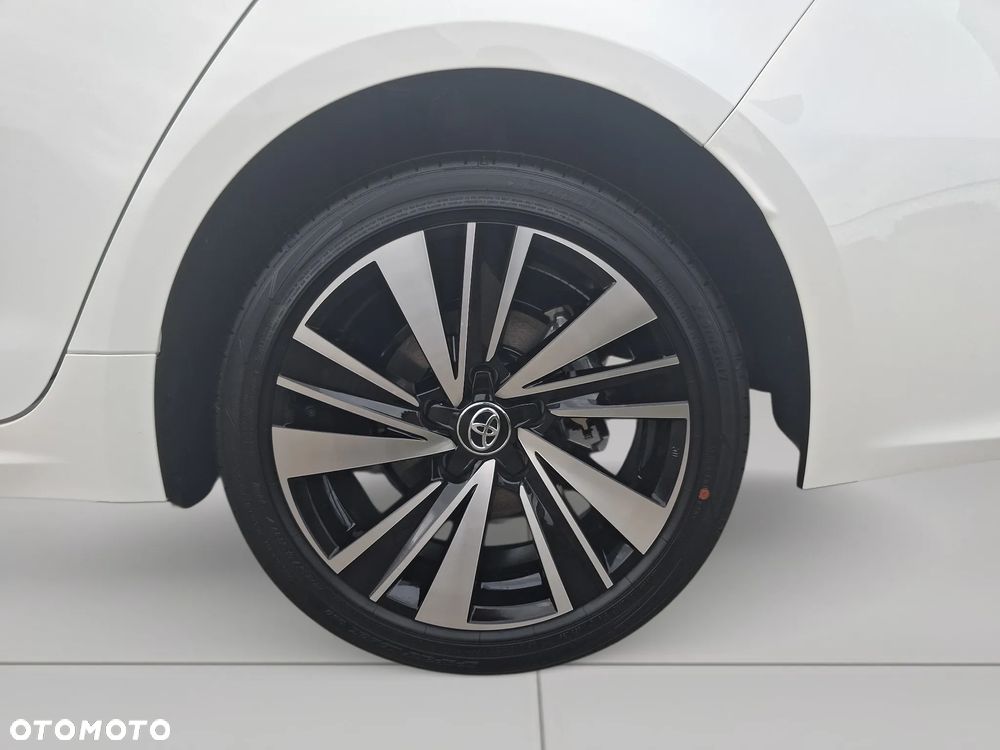 Toyota Corolla 1.8 Hybrid Style - 18