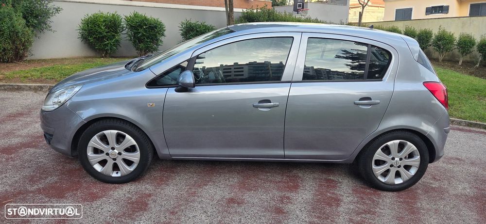 Opel Corsa 1.2 Enjoy - 3