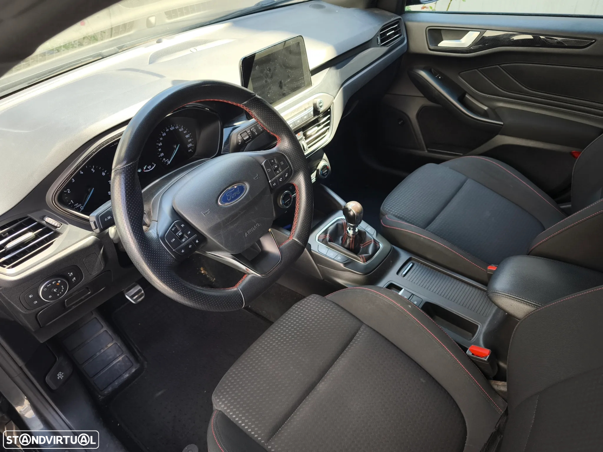 Ford Focus SW 1.0 EcoBoost ST-Line - 10