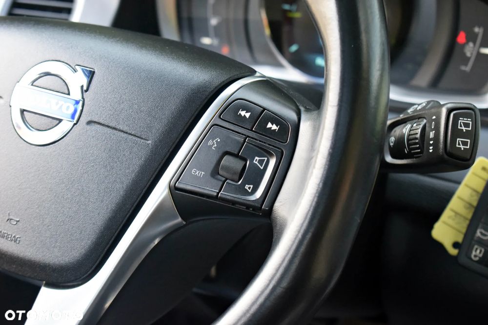 Volvo XC 60 D4 Drive-E Momentum - 36