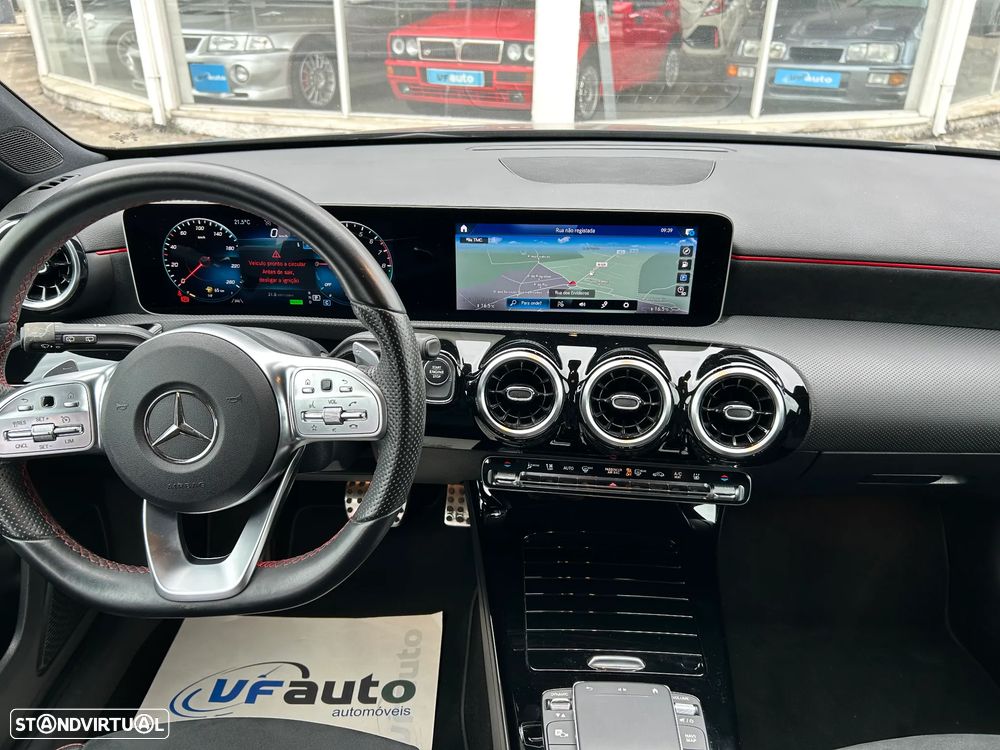 Mercedes-Benz A 250 e AMG Line - 28
