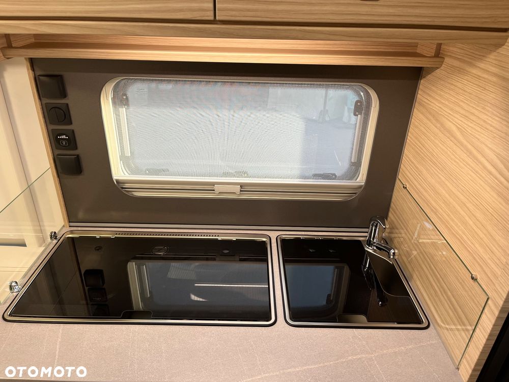 Fendt Caravan - 28