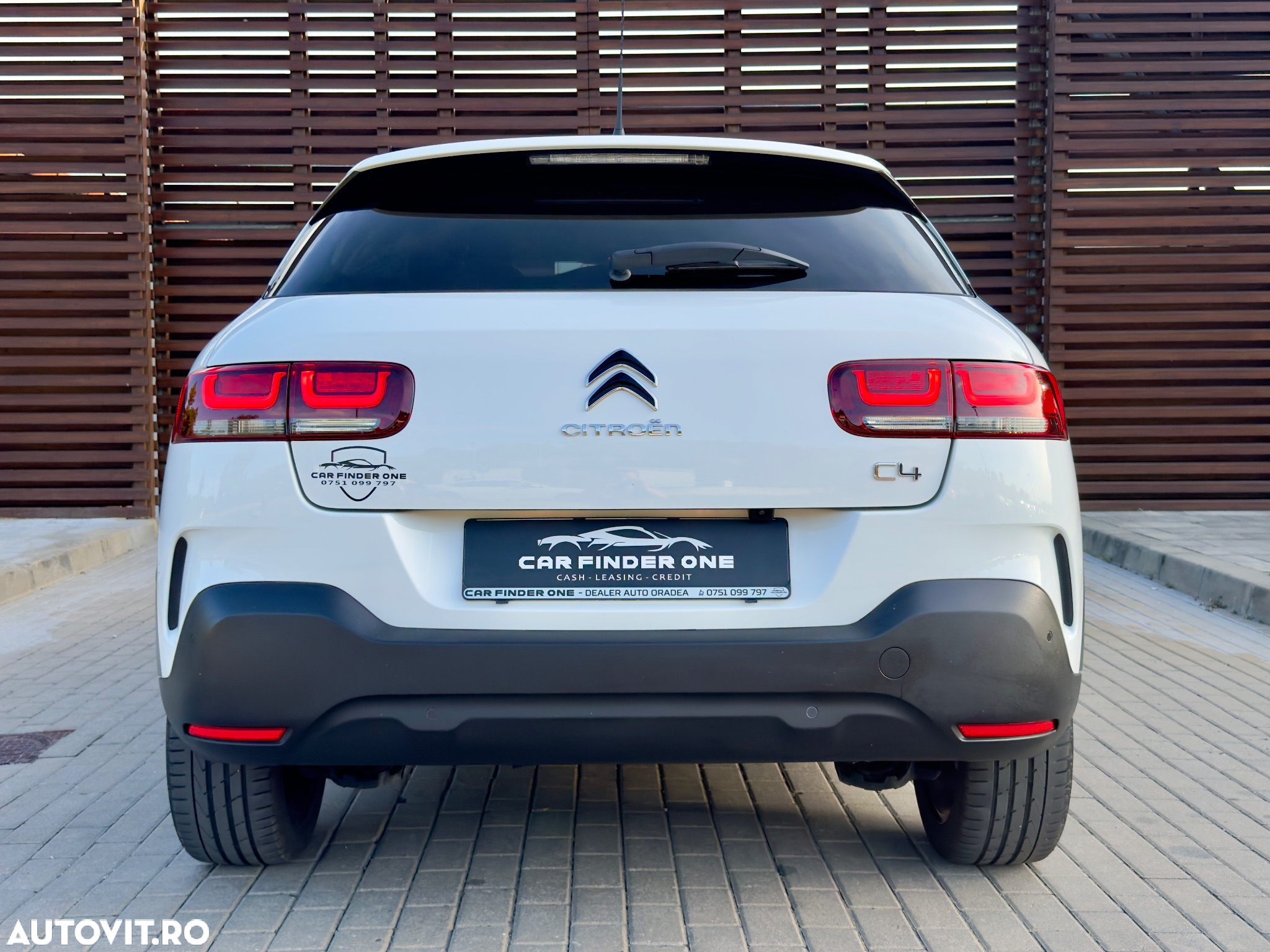 Citroën C4 Cactus BlueHDi 120 Stop&Start EAT6 Shine - 29