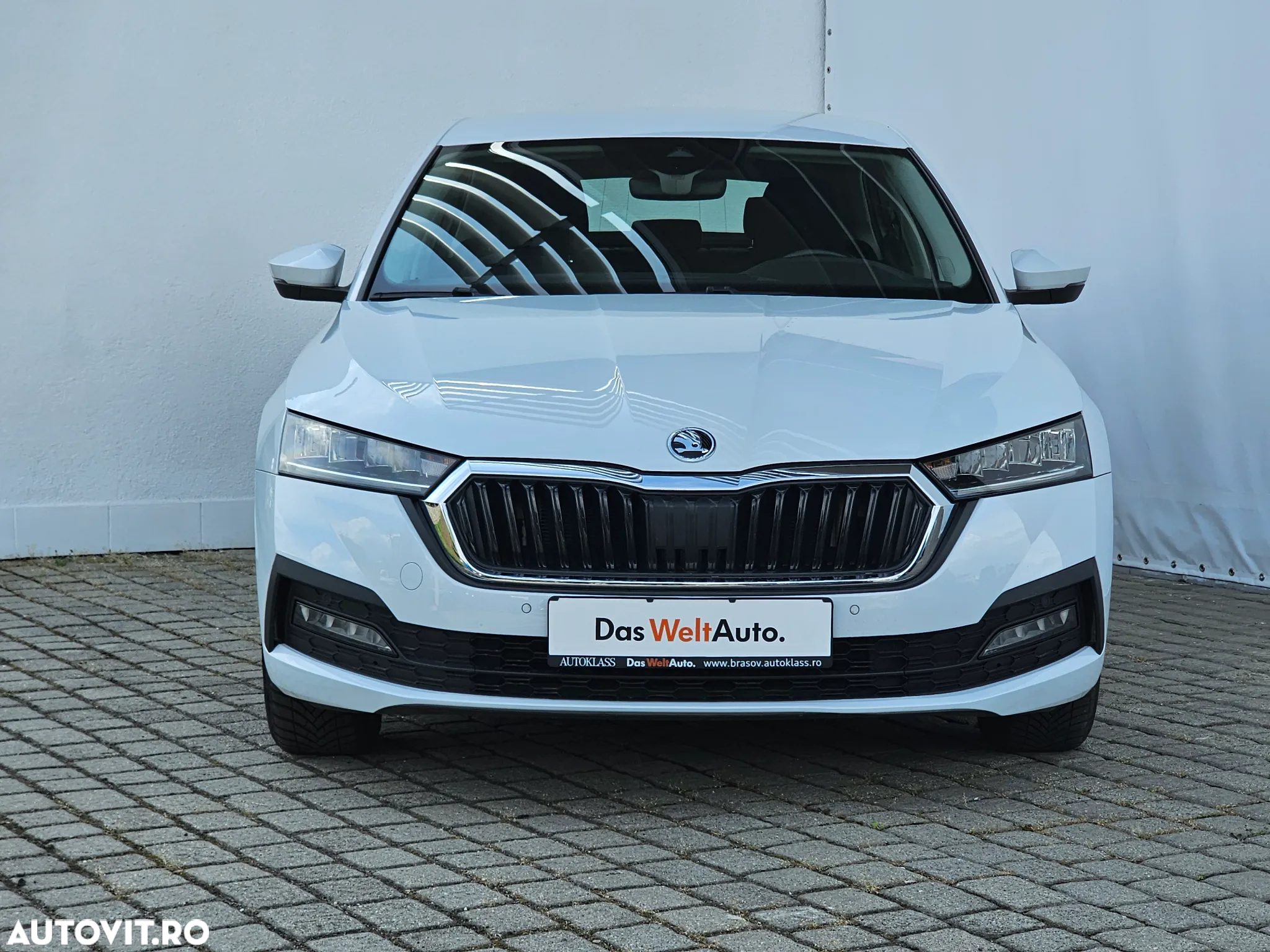 Skoda Octavia 2.0 TDI DSG Ambition - 8