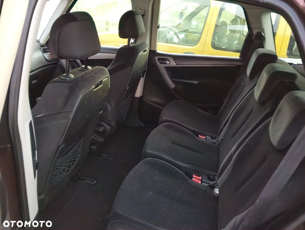 Citroën C4 Picasso 1.8i X - 3