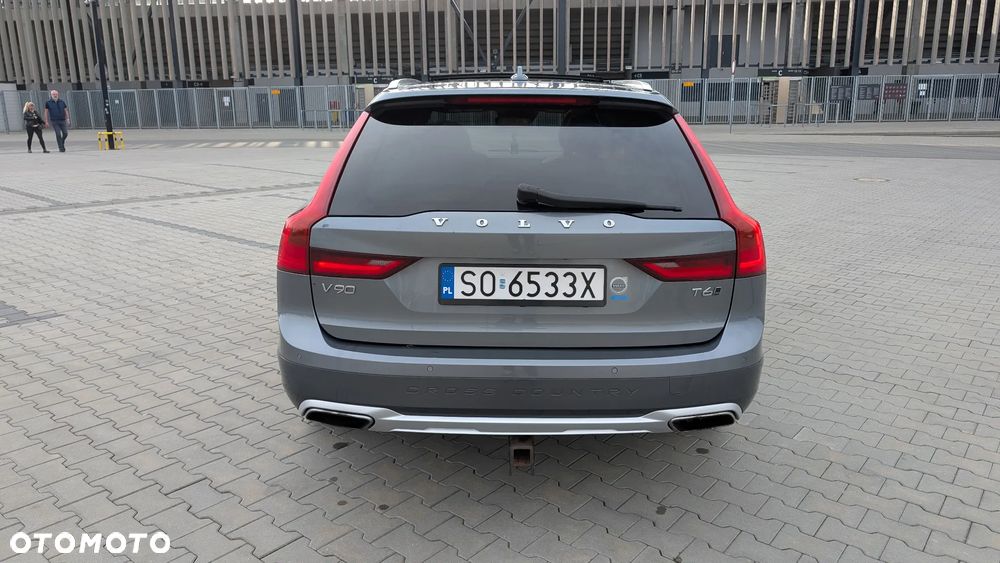 Volvo V90 Cross Country T6 AWD - 27