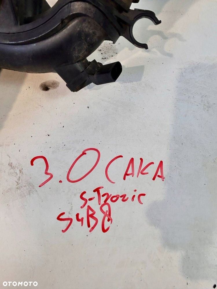 8K0 145 673 AK Wąż / Rura intercoolera CAKA 3.0 TFSI Audi A4 S4 B8 8K 2011 - 6