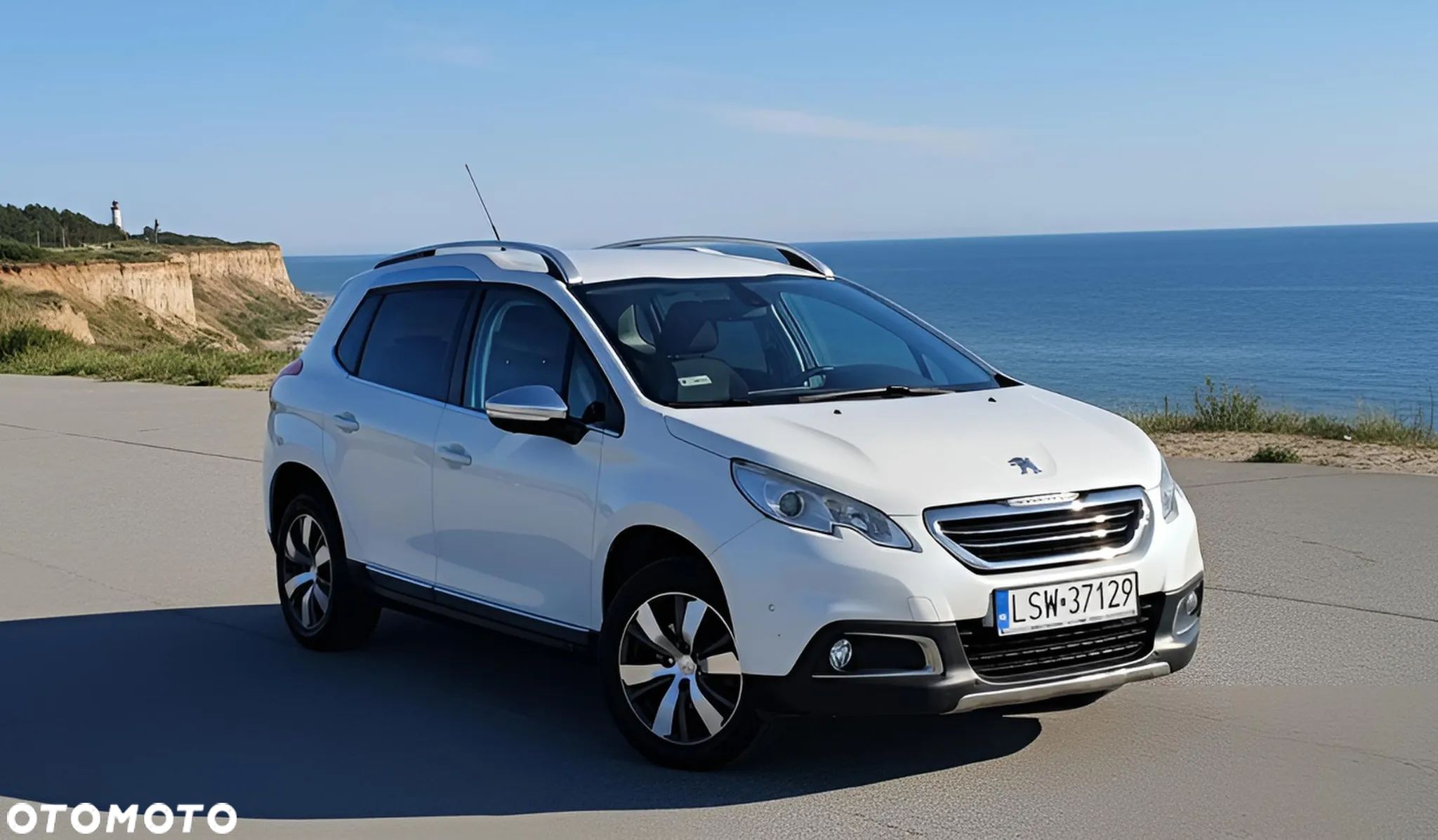 Peugeot 2008 1.2 Pure Tech Allure S&S - 1