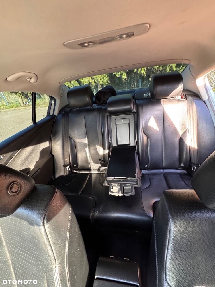 Volkswagen Passat 2.0 TDI Comfortline - 16